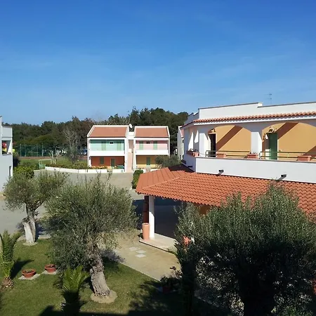 Pitagora Aparthotel 3*